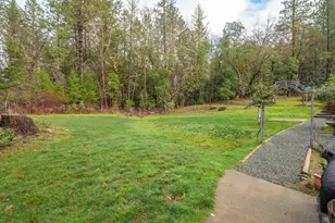9728 Lower River Rd, Grants Pass, OR 97526 - Photo 38