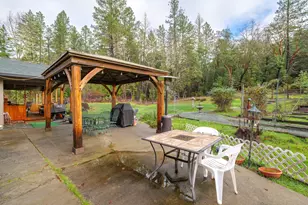 9728 Lower River Rd, Grants Pass, OR 97526 - Photo 34