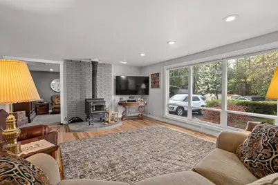 9728 Lower River Road, Grants Pass, OR 97526 - Photo 10