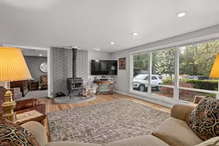 9728 Lower River Rd, Grants Pass, OR 97526 - Photo 10