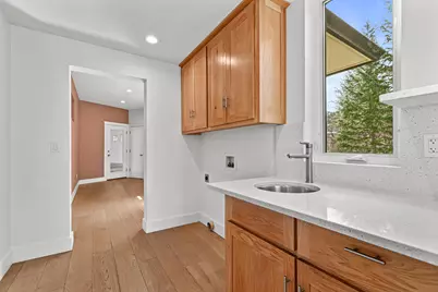 4323 Murryhill Terrace, Medford, OR 97504 - Photo 8