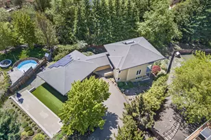 4323 Murryhill Terrace, Medford, OR 97504 - Photo 2