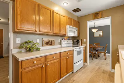 10553 Wright Avenue, Klamath Falls, OR 97603 - Photo 16