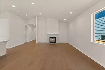 136 Valemont Drive #13, Eagle Point, OR 97524 - Photo 10