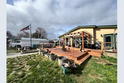 4258 Arthur Street, Klamath Falls, OR 97603 - Photo 2