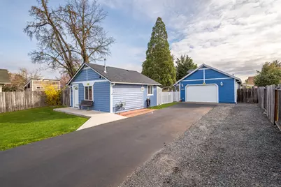 1055 SW Kokanee Lane, Grants Pass, OR 97527 - Photo 4