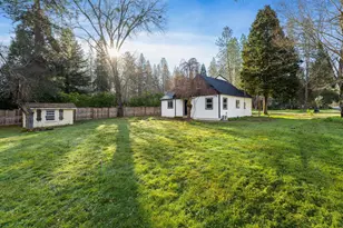 3237 De Woody Ln, Grants Pass, OR 97527 - Photo 6