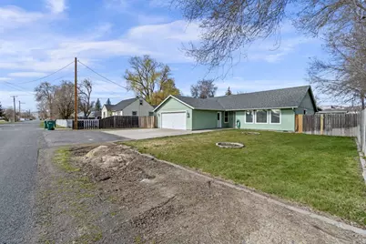 3465 Boardman Avenue, Klamath Falls, OR 97603 - Photo 4