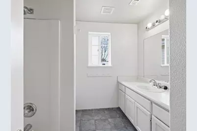 8022 Thunderhead Avenue, White City, OR 97503 - Photo 12