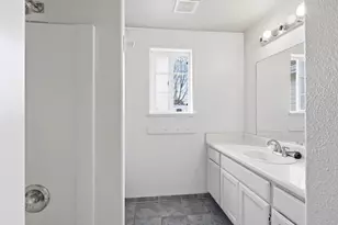 8022 Thunderhead Ave, White City, OR 97503 - Photo 12