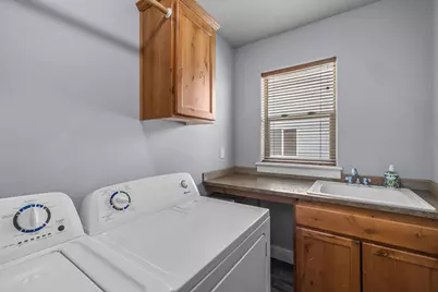 964 SW 25th Lane, Redmond, OR 97756 - Photo 10