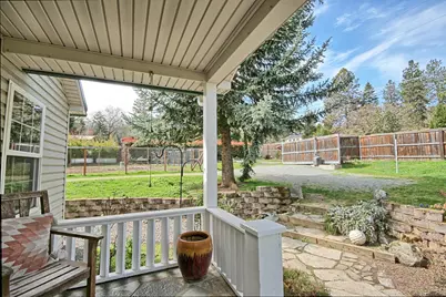 5355 Coleman Creek Road, Medford, OR 97501 - Photo 6