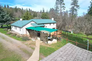 5355 Coleman Creek Rd, Medford, OR 97501 - Photo 4