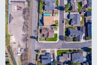 19 Pine Court, Eagle Point, OR 97524 - Photo 4