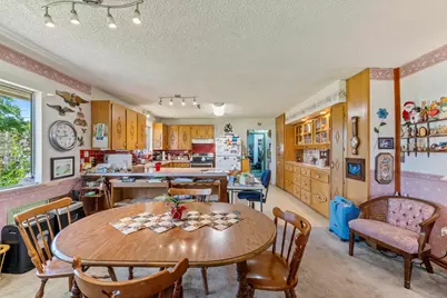 4464 Tioga Way, Central Point, OR 97502 - Photo 8