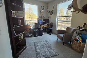 69592 Lake Dr, Sisters, OR 97759 - Photo 20