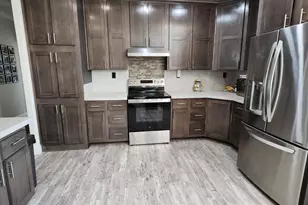 69592 Lake Dr, Sisters, OR 97759 - Photo 8