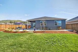 2769 Noble Fir Dr, Medford, OR 97504 - Photo 34