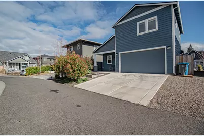 256 Rockfellow Place, Talent, OR 97540 - Photo 4