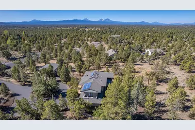 21834 Boonesborough Drive, Bend, OR 97701 - Photo 60