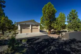 21834 Boonesborough Dr, Bend, OR 97701 - Photo 46