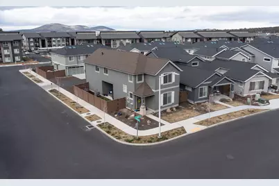 4649 SW 36th Street, Redmond, OR 97756 - Photo 38