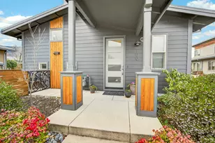 100 Dunn Cir, Ashland, OR 97520 - Photo 6