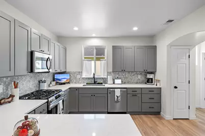 1331 NE 4th Street, Redmond, OR 97756 - Photo 14