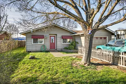 8207 Division Road, White City, OR 97503 - Photo 2