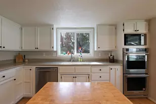 9401 Old Stage Rd, Central Point, OR 97502 - Photo 20