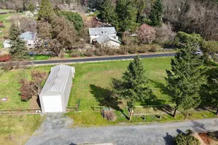 9401 Old Stage Rd, Central Point, OR 97502 - Photo 40