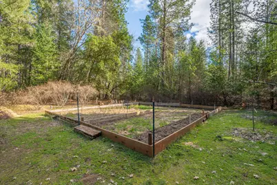 244 Riessen Road, Grants Pass, OR 97526 - Photo 38