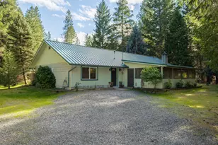 244 Riessen Rd, Grants Pass, OR 97526 - Photo 4