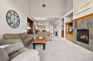 10879 Village Loop, Redmond, OR 97756 - Photo 6