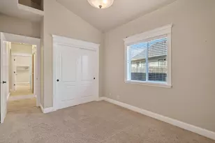 2131 SW Frd St, Grants Pass, OR 97526 - Photo 22