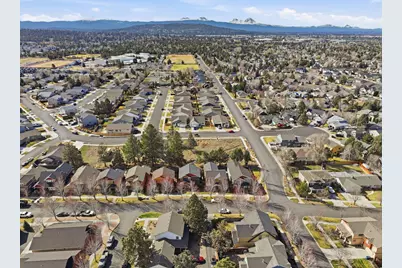 62763 Hawkview Road, Bend, OR 97701 - Photo 38