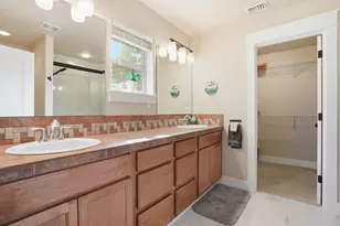 62763 Hawkview Road, Bend, OR 97701 - Photo 20