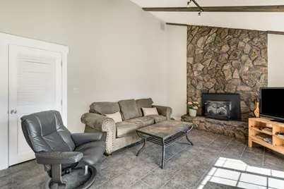 2701 NE Canyon Park Place, Bend, OR 97701 - Photo 6