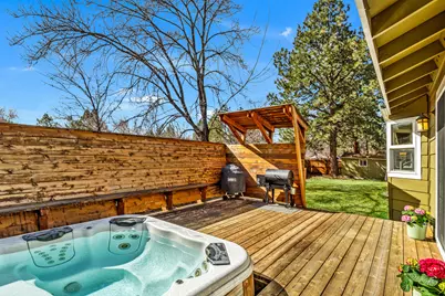 2701 NE Canyon Park Place, Bend, OR 97701 - Photo 18