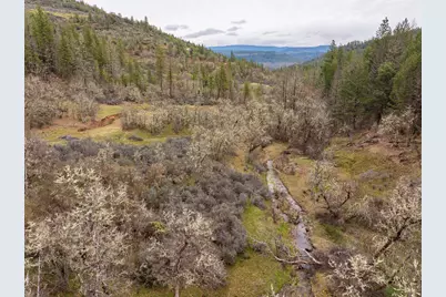 2527 Crowfoot Road, Eagle Point, OR 97524 - Photo 18