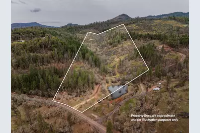 2527 Crowfoot Road, Eagle Point, OR 97524 - Photo 1