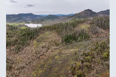 2527 Crowfoot Road, Eagle Point, OR 97524 - Photo 12