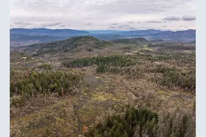 2527 Crowfoot Road, Eagle Point, OR 97524 - Photo 12