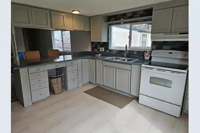 380 W Gregory Road #UNIT 1, Central Point, OR 97502 - Photo 6