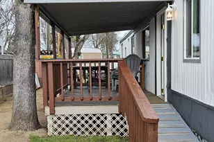 380 W Gregory Rd, Central Point, OR 97502 - Photo 1