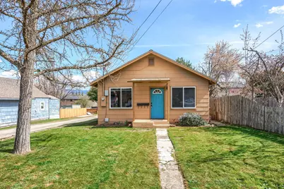 128 S Mountain Avenue, Ashland, OR 97520 - Photo 2