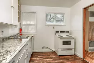 128 S Mountain Ave, Ashland, OR 97520 - Photo 20