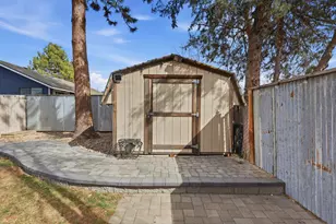 1449 SE Lostine Cir, Bend, OR 97702 - Photo 40