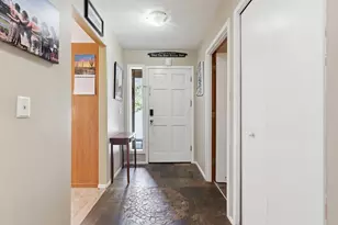 1449 SE Lostine Cir, Bend, OR 97702 - Photo 4