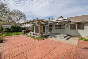 711 NW Amelia Dr, Grants Pass, OR 97526 - Photo 38